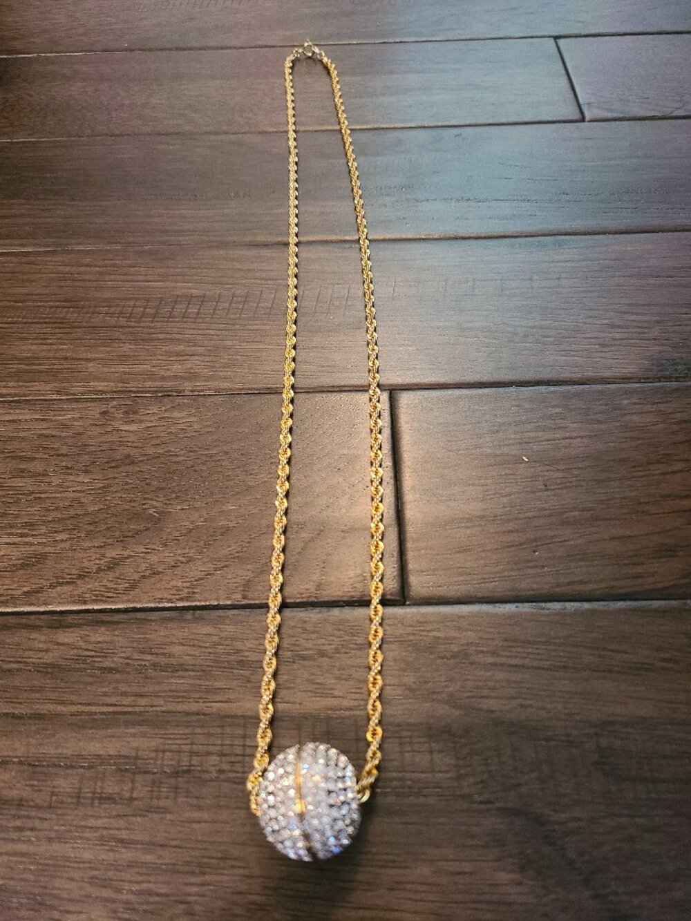 Vintage 80s necklace - sparkling charm gold tone chain